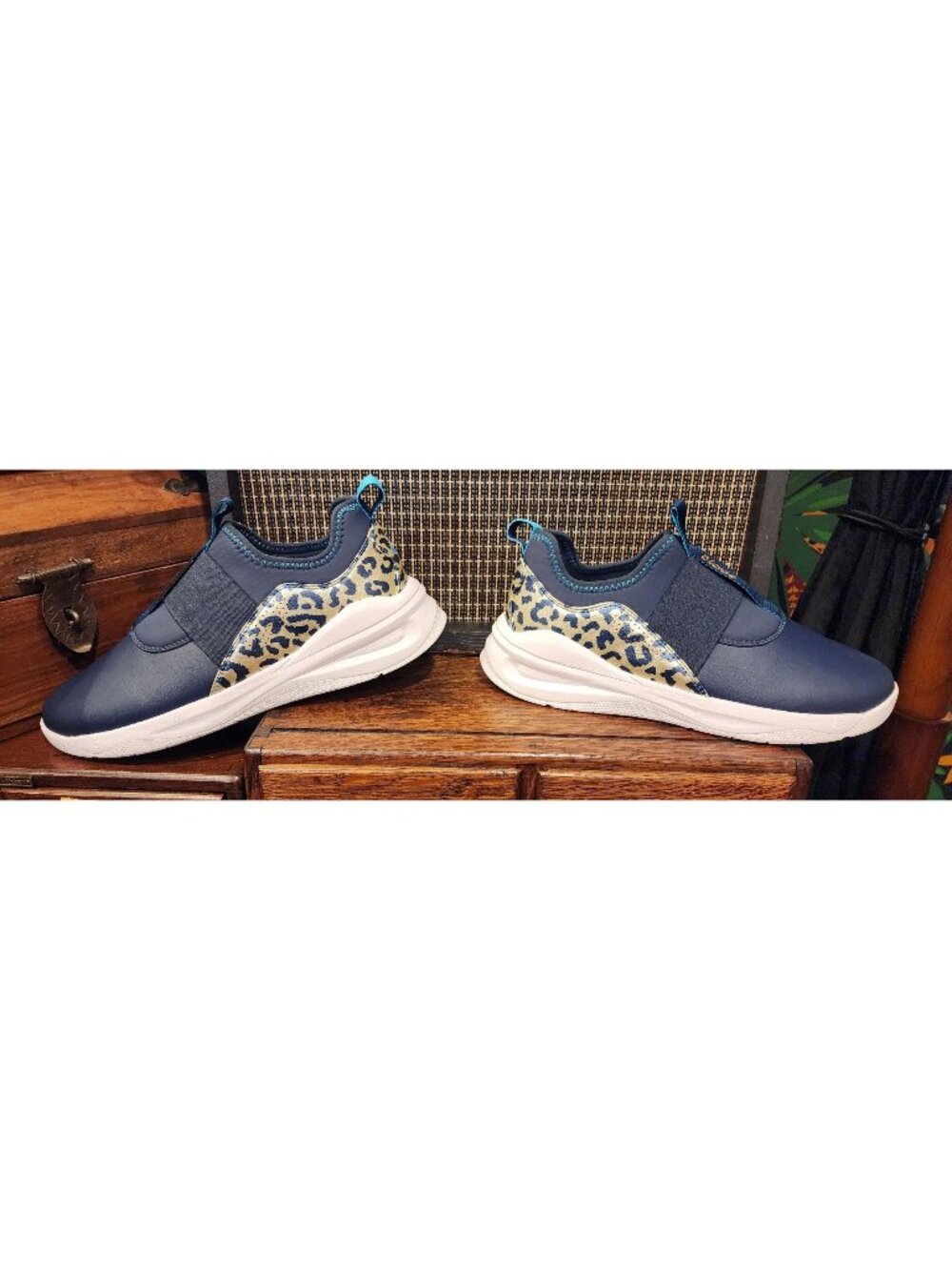 NEW Clove Solo Comfort Women's Sneakers Navy & Gold Leopard Print Sz 8.5